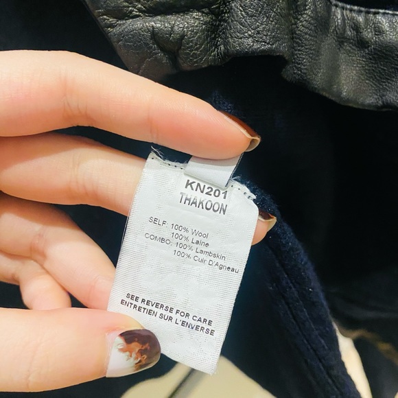 🌟Buy 1 Get 1 FREE 100% Wool Lambskin Cardigan Navy - Made in Italy - Picture 3 of 11